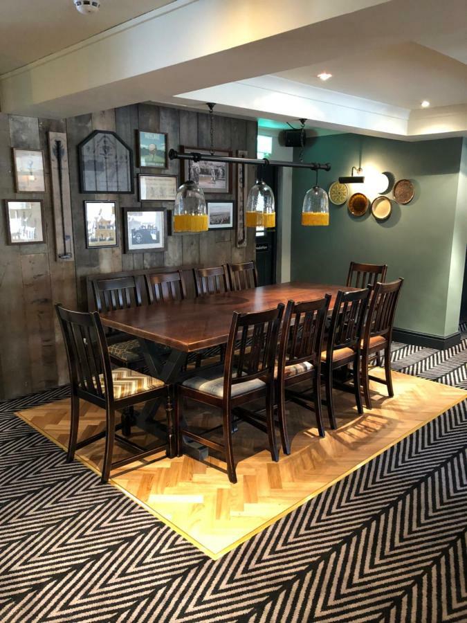 Green Lodge, Wirral By Marston'S Inns 霍伊莱克 外观 照片
