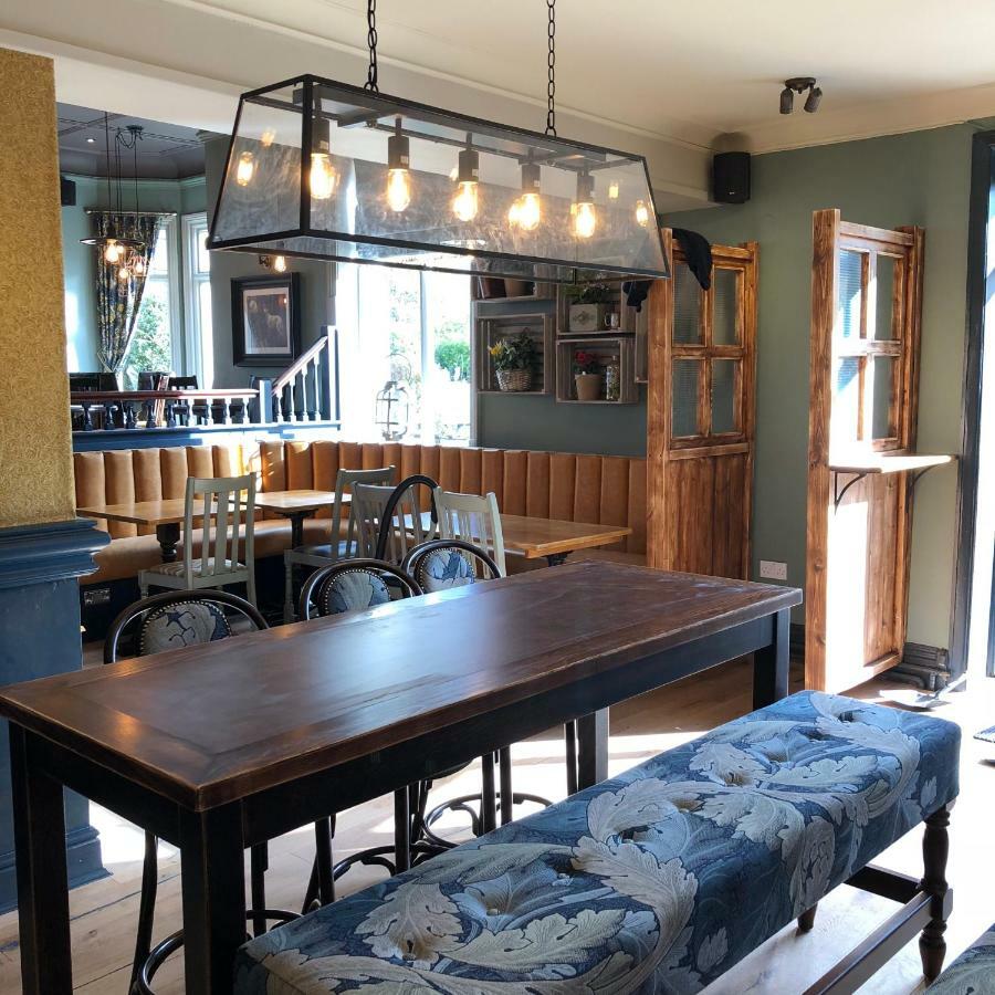 Green Lodge, Wirral By Marston'S Inns 霍伊莱克 外观 照片